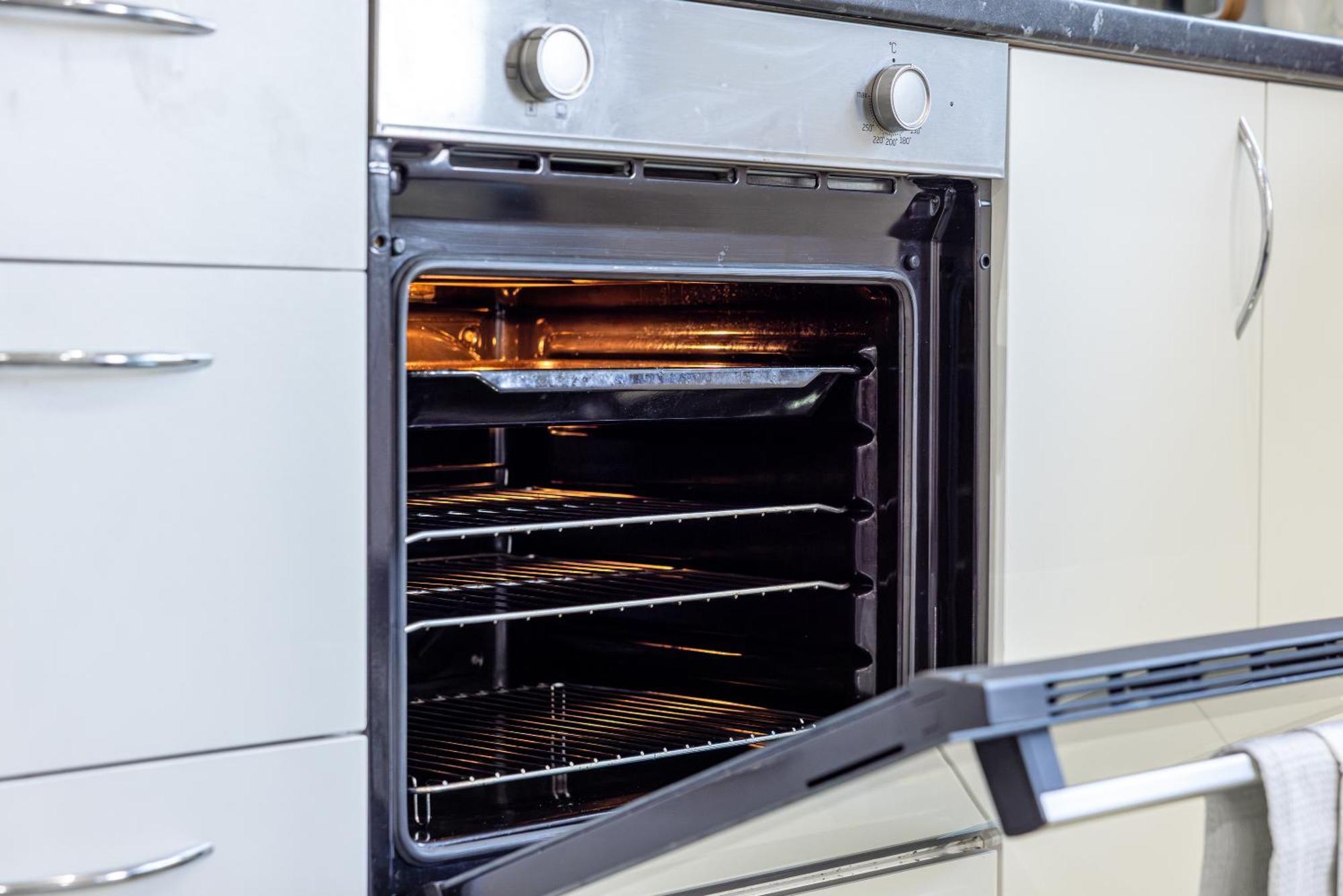 Rnm - Upgraded Business Stay For Travelling Contractors, All Amenities, Private Access Entire Place, Kitchen & Washroom, Smart Tv, Easy Access, Parking Nearby Cradley Heath Екстериор снимка