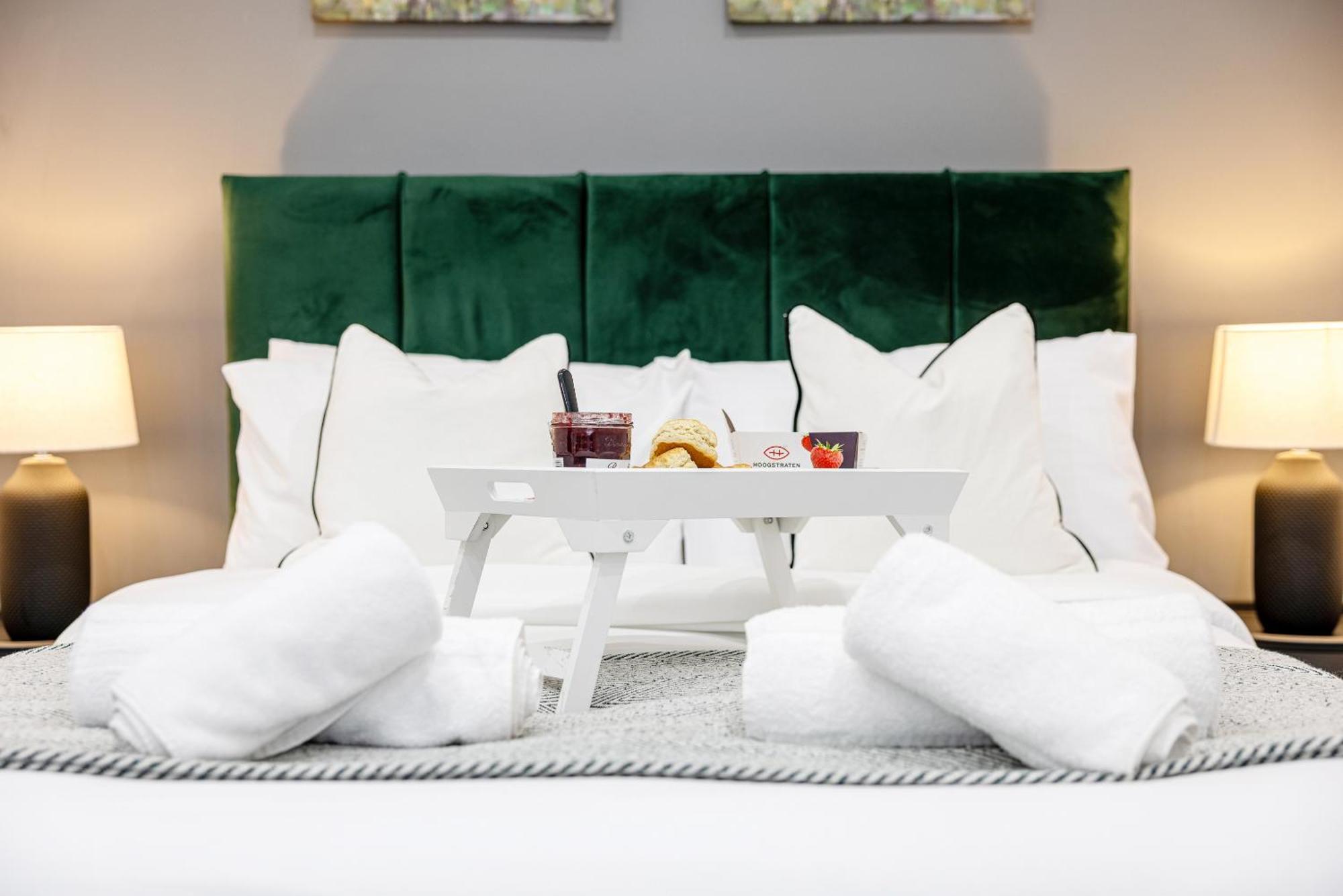 Rnm - Upgraded Business Stay For Travelling Contractors, All Amenities, Private Access Entire Place, Kitchen & Washroom, Smart Tv, Easy Access, Parking Nearby Cradley Heath Екстериор снимка