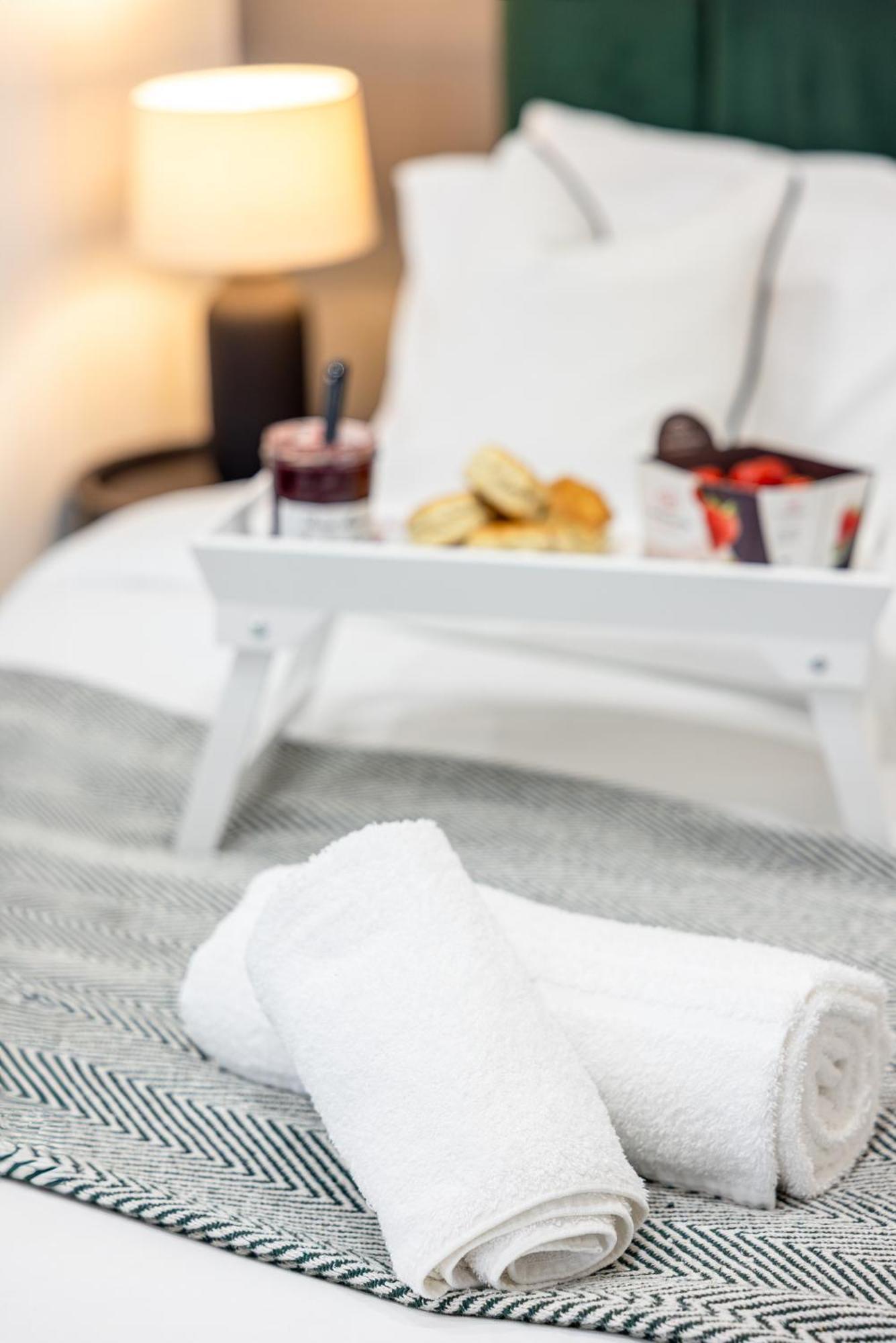 Rnm - Upgraded Business Stay For Travelling Contractors, All Amenities, Private Access Entire Place, Kitchen & Washroom, Smart Tv, Easy Access, Parking Nearby Cradley Heath Екстериор снимка